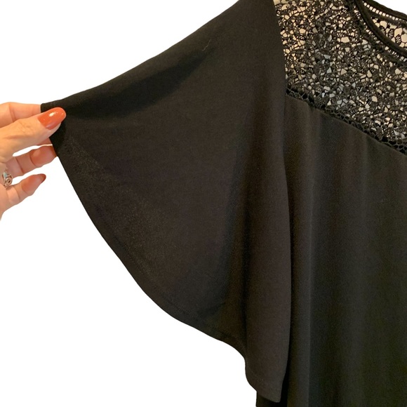 Worthington Black Lace Top‎ Bell Sleeves M - Picture 2 of 9